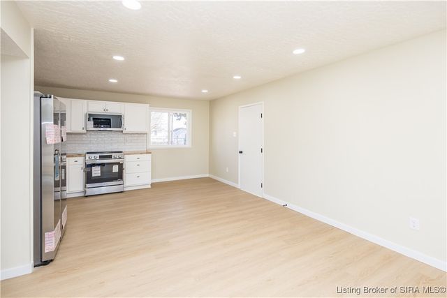 1116 Birchwood Drive, Jeffersonville, IN 47130