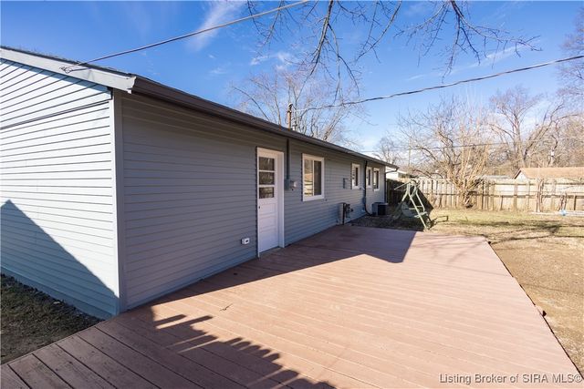 1116 Birchwood Drive, Jeffersonville, IN 47130