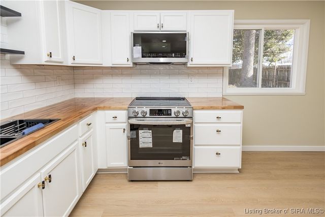 1116 Birchwood Drive, Jeffersonville, IN 47130