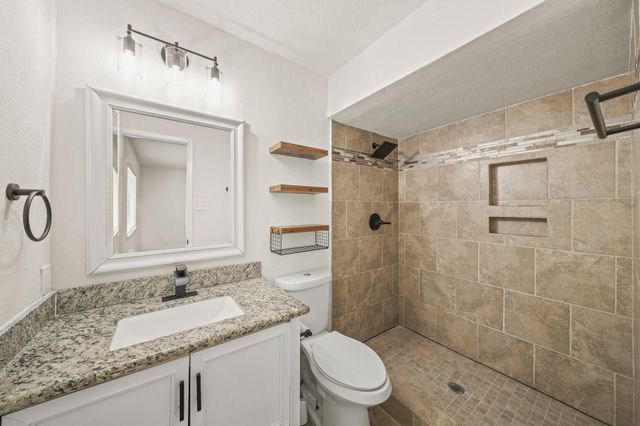 6711 Pickett Drive, Richmond, TX 77469