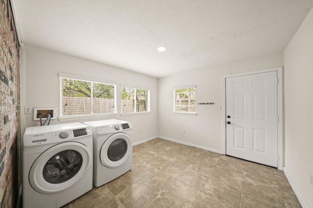 6711 Pickett Drive, Richmond, TX 77469