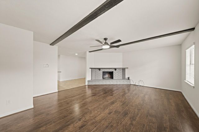 6711 Pickett Drive, Richmond, TX 77469