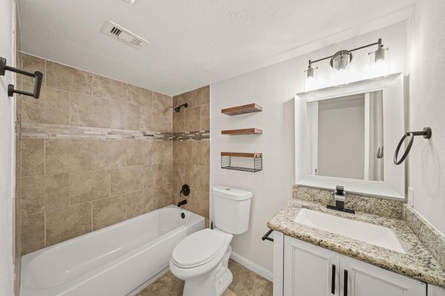 6711 Pickett Drive, Richmond, TX 77469