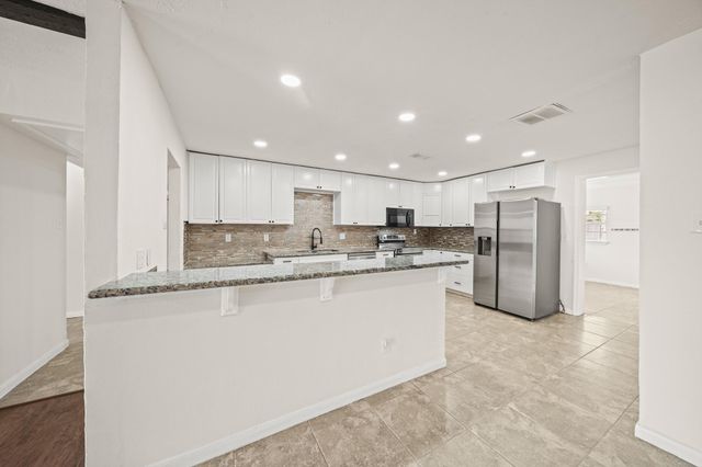 6711 Pickett Drive, Richmond, TX 77469