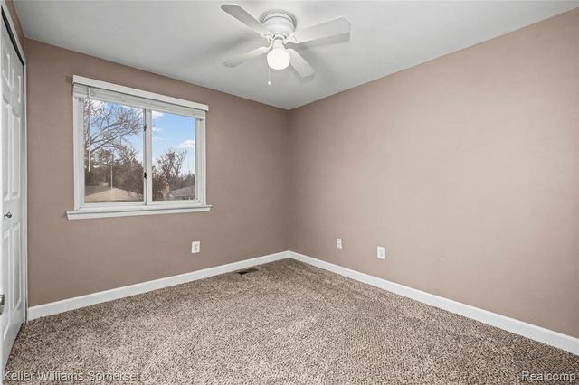 13623 Hillsdale, Sterling Heights, MI 48313