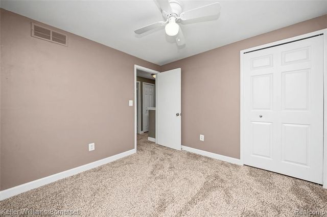 13623 Hillsdale, Sterling Heights, MI 48313