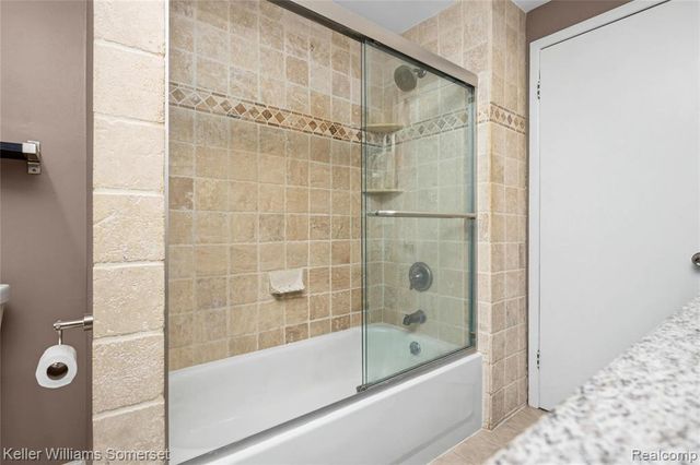 13623 Hillsdale, Sterling Heights, MI 48313