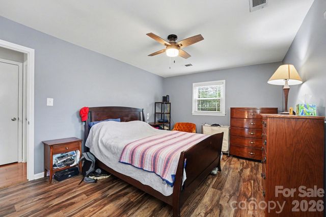 1005 S Magnolia Street, Mooresville, NC 28115