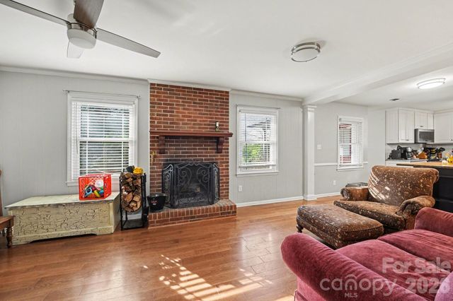 1005 S Magnolia Street, Mooresville, NC 28115