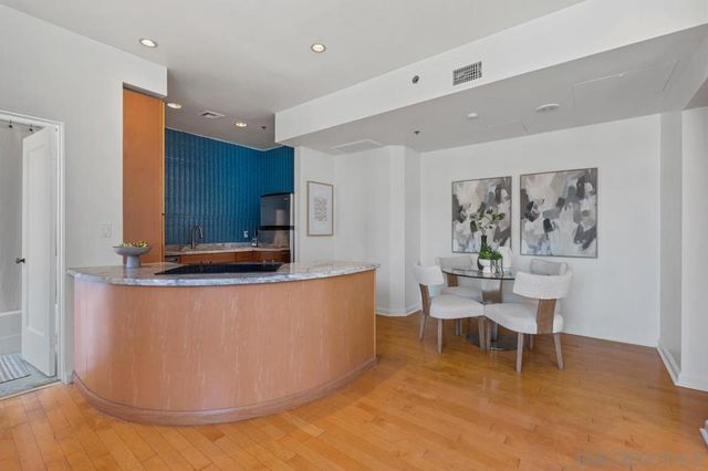 702 Ash 509, San Diego, CA 92101