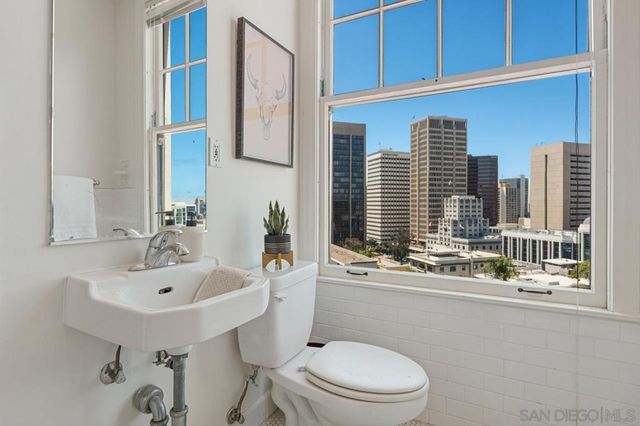 702 Ash 509, San Diego, CA 92101