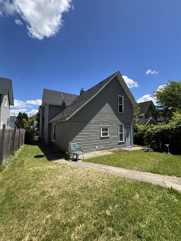 623 Lane Avenue, Grand Rapids, MI 49504