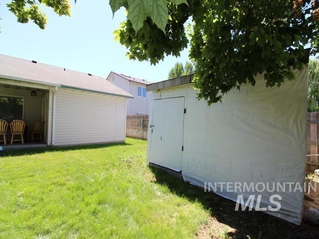 1921 Hasbrook St, Caldwell, ID 83607