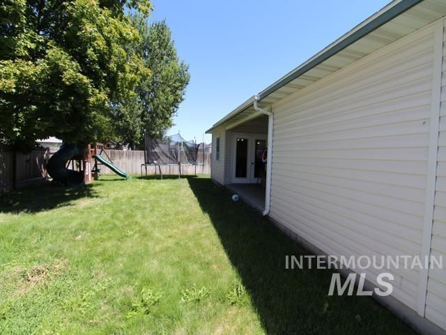 1921 Hasbrook St, Caldwell, ID 83607