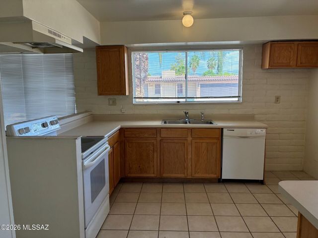 9552 E Irene Street, Tucson, AZ 85730