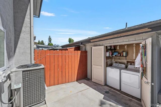10627 Aristocrat Ct., Santee, CA 92071
