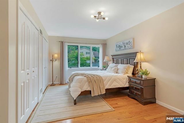 28 Pitcairn Avenue, Ho-ho-kus, NJ 07423