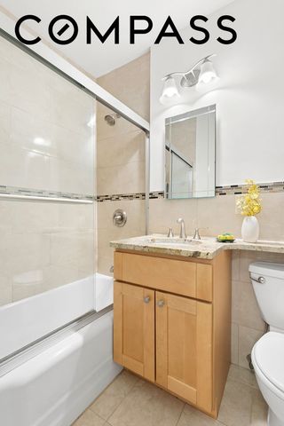 301 E 22nd St Apt 10B, New York City, NY 10010
