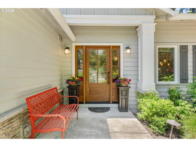 1812 Sw GREENWAY Cir, West Linn, OR 97068