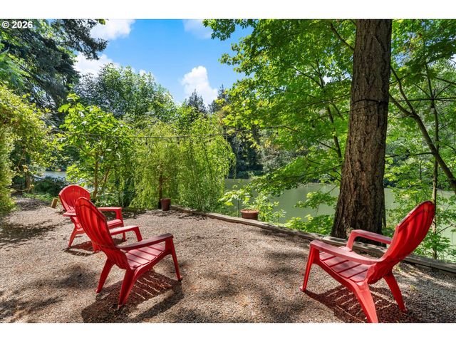 1812 Sw GREENWAY Cir, West Linn, OR 97068