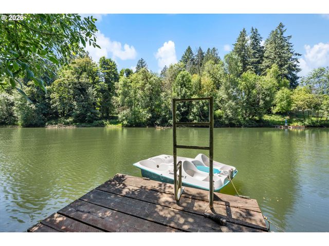 1812 Sw GREENWAY Cir, West Linn, OR 97068