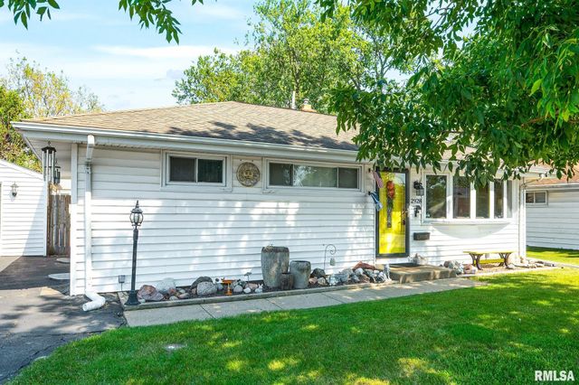 2928 N STERLING Avenue, Peoria, IL 61604