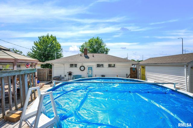 2928 N STERLING Avenue, Peoria, IL 61604