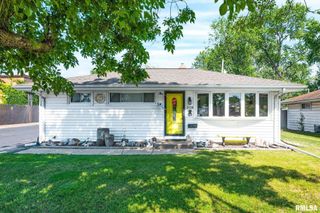 2928 N STERLING Avenue, Peoria, IL 61604