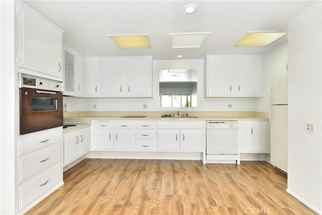 13741 Annandale Drive 18J, Seal Beach, CA 90740