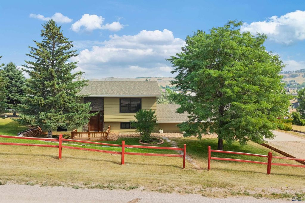 7810 WILDROSE, Black Hawk, SD 57718