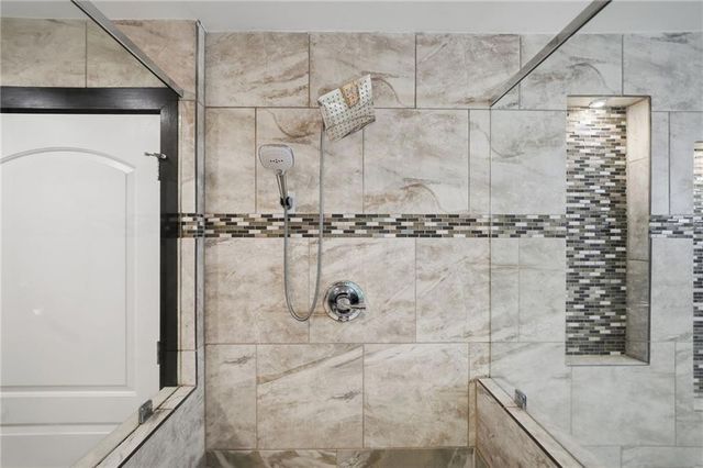3985 Loch Highland Pass NE, Roswell, GA 30075