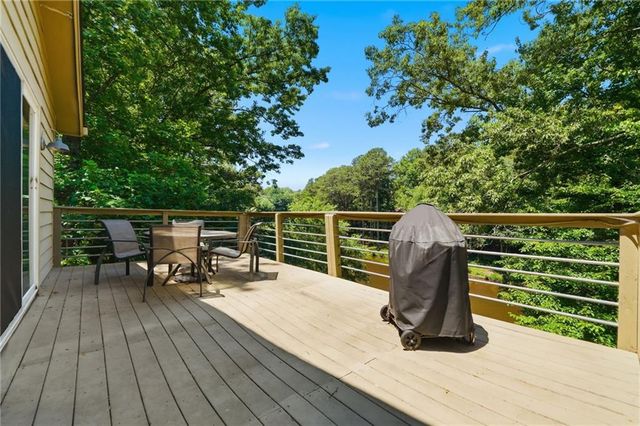 3985 Loch Highland Pass NE, Roswell, GA 30075