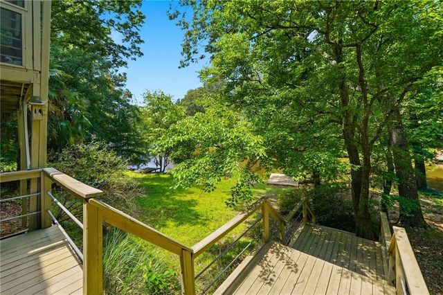 3985 Loch Highland Pass NE, Roswell, GA 30075