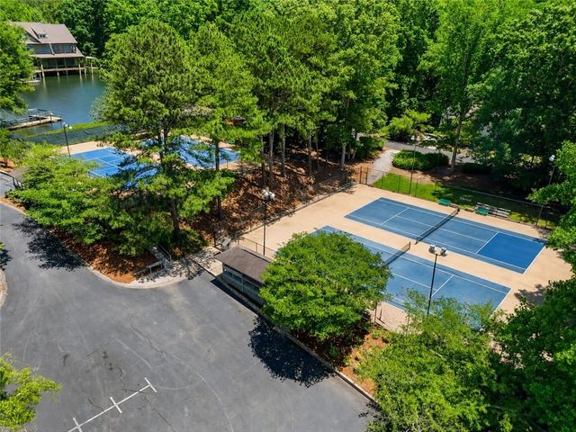3985 Loch Highland Pass NE, Roswell, GA 30075
