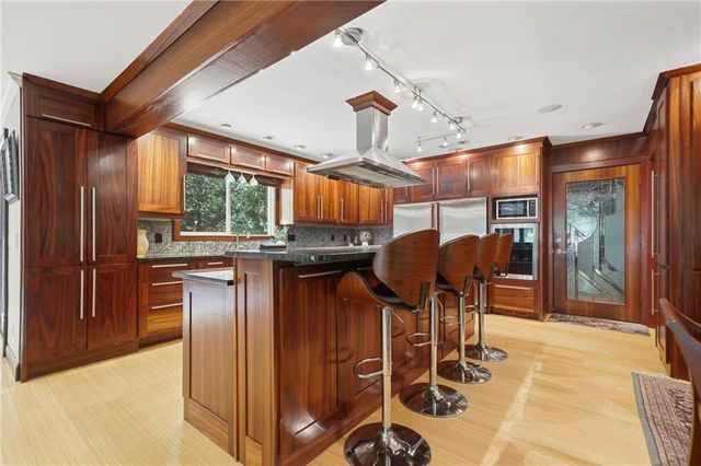 3985 Loch Highland Pass NE, Roswell, GA 30075