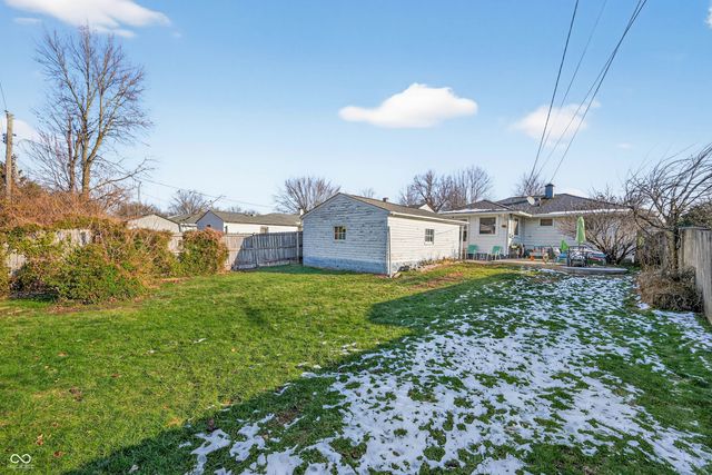 426 N 14th Avenue, Beech Grove, IN 46107