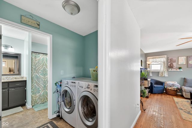 426 N 14th Avenue, Beech Grove, IN 46107