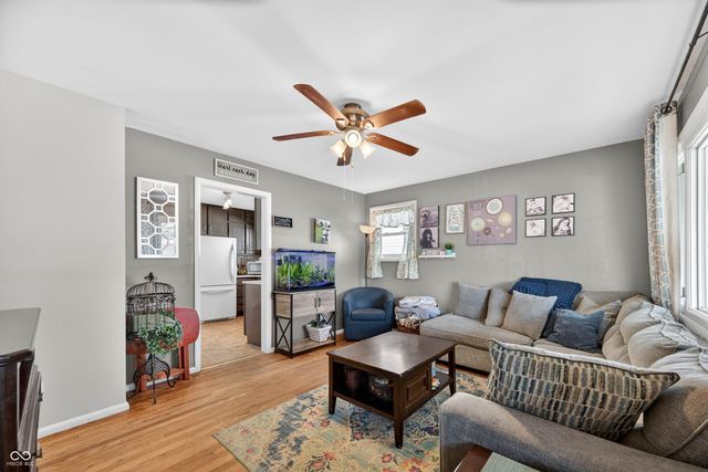 426 N 14th Avenue, Beech Grove, IN 46107