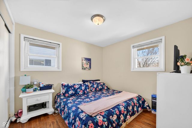 426 N 14th Avenue, Beech Grove, IN 46107