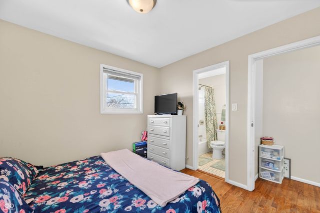 426 N 14th Avenue, Beech Grove, IN 46107