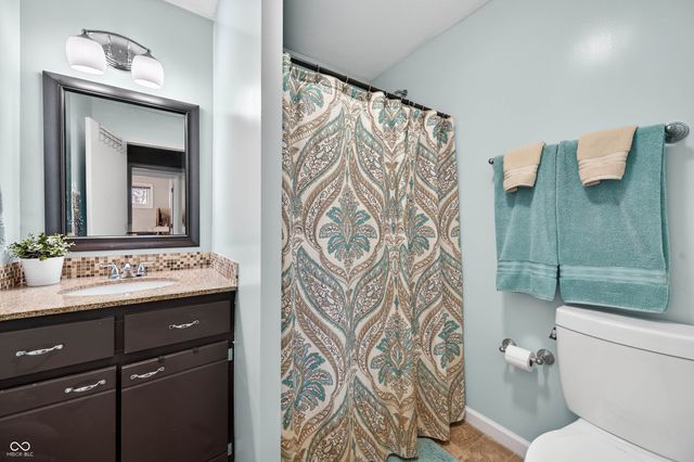 426 N 14th Avenue, Beech Grove, IN 46107