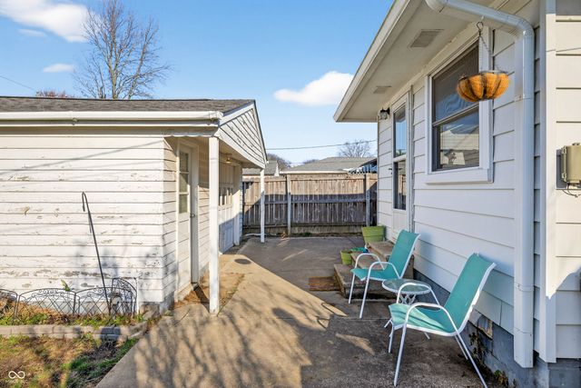 426 N 14th Avenue, Beech Grove, IN 46107