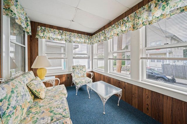 104 Fremont St, Somerville, MA 02145