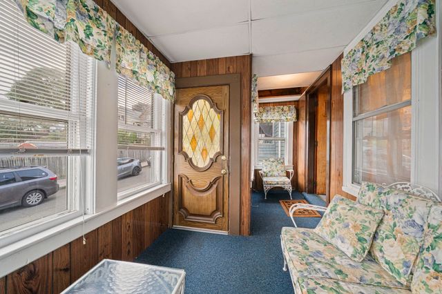 104 Fremont St, Somerville, MA 02145