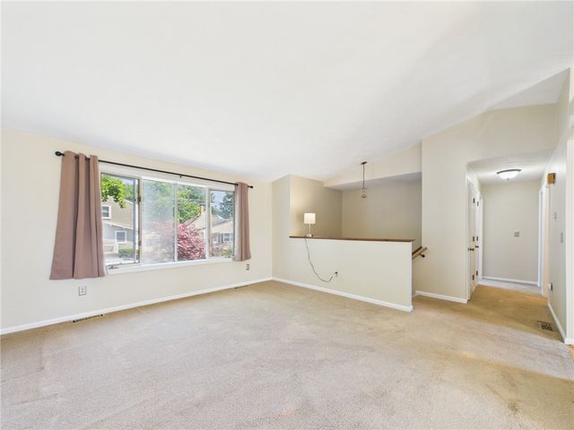 112 Longmeadow Avenue, Warwick, RI 02889