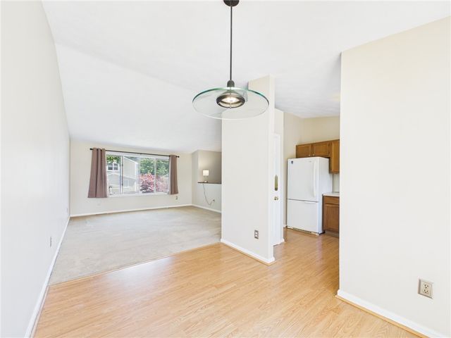 112 Longmeadow Avenue, Warwick, RI 02889