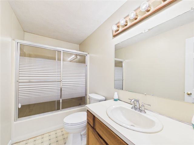 112 Longmeadow Avenue, Warwick, RI 02889