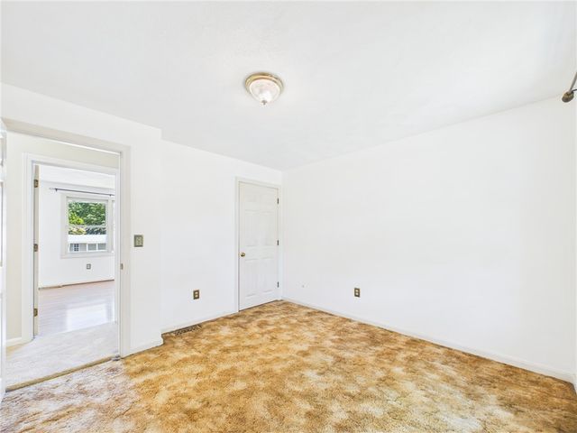 112 Longmeadow Avenue, Warwick, RI 02889