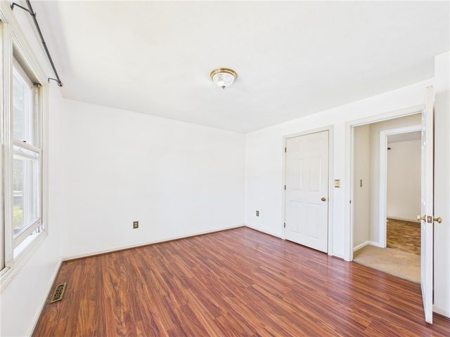 112 Longmeadow Avenue, Warwick, RI 02889