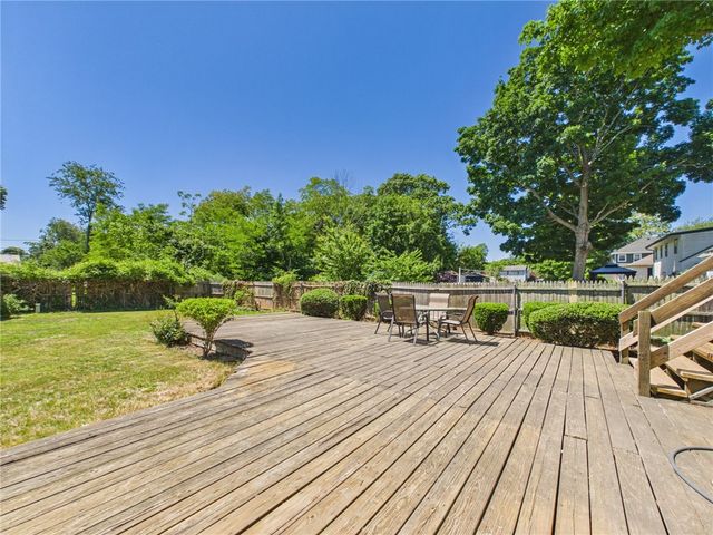112 Longmeadow Avenue, Warwick, RI 02889